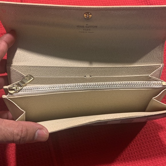 Authentic Louis Vuitton Damier Azur Long Wallet - Picture 7 of 9